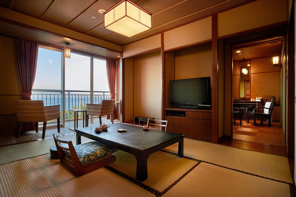 Japanese Style Room with Partial Open Air Bath (for 1-2 guests)