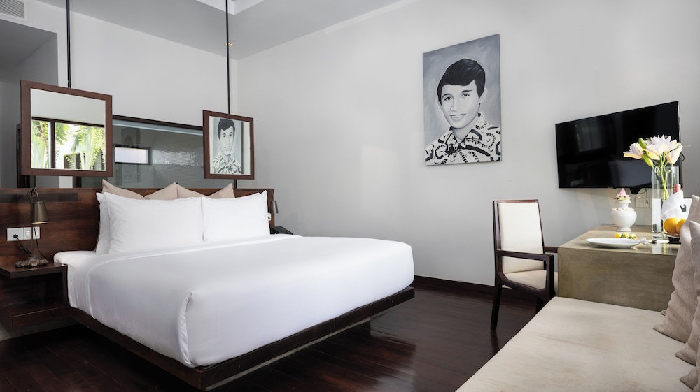 Deluxe King Room Free Laundry + Daily 90Min Massage + Mini Bar + Round Trips Airport Transfers - Photo 2