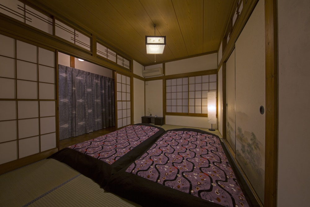 Traditional Double Room, Non Smoking (AOI ROOM) photo 1