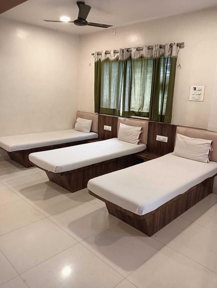 Triple Room photo 2