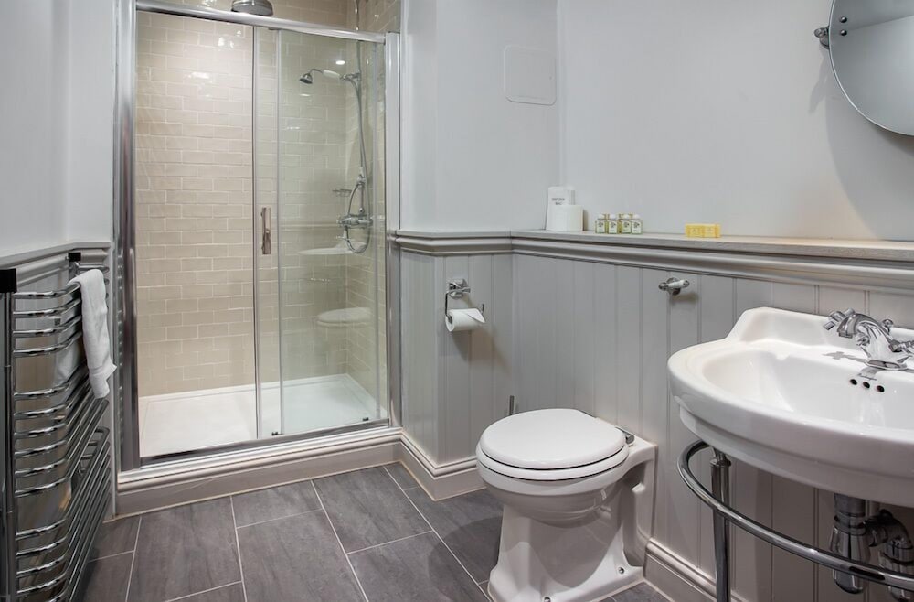 Family Suite, Ensuite, Garden View photo 3