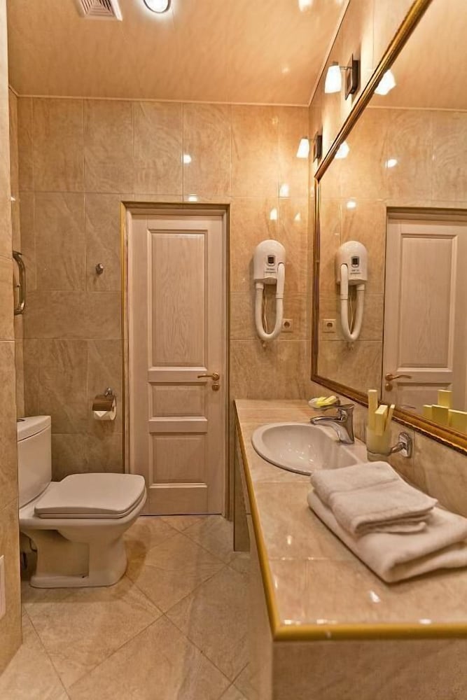 Comfort Double or Twin Room photo 3