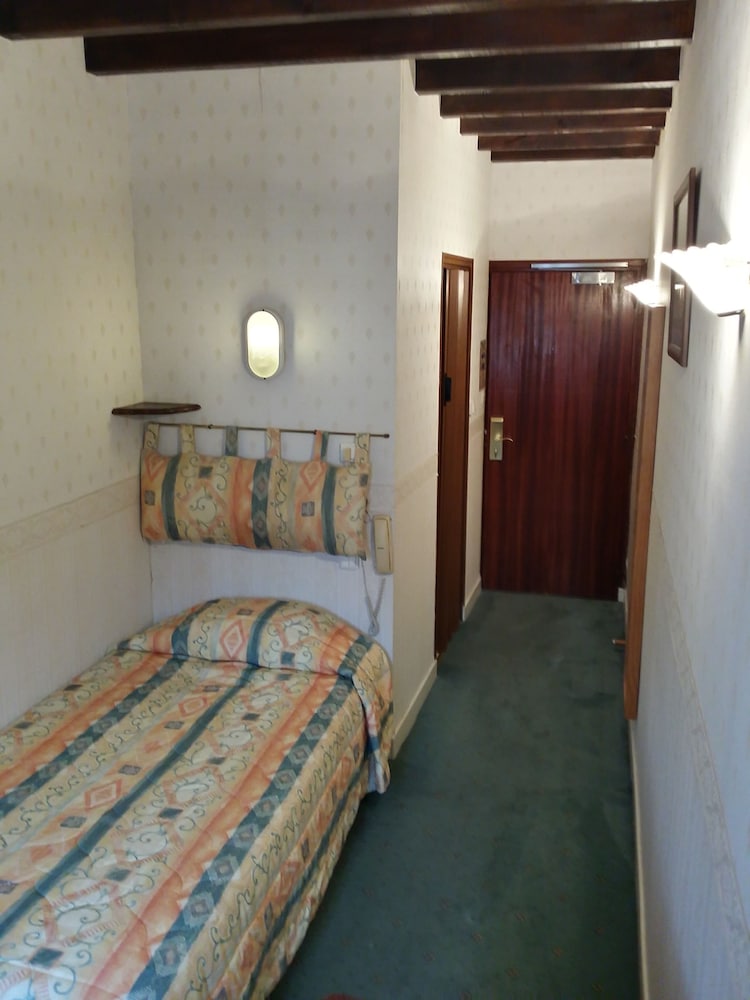 Economy Room (Bon Plan) photo 3