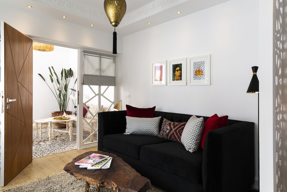 Deluxe Suite (Anir)