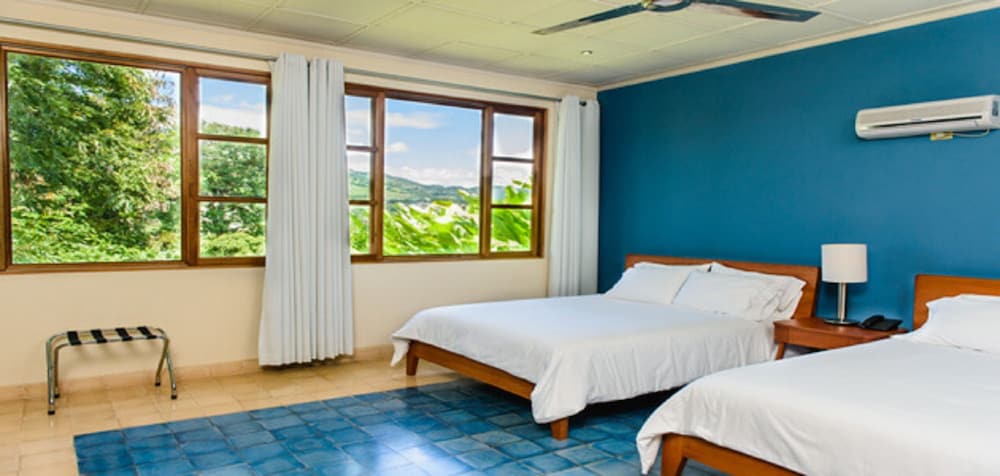 Double Room, 2 Queen Beds, Garden View photo 1