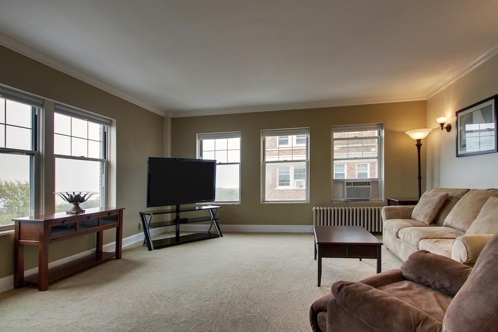 Deluxe Suite, 1 Bedroom, Lake View