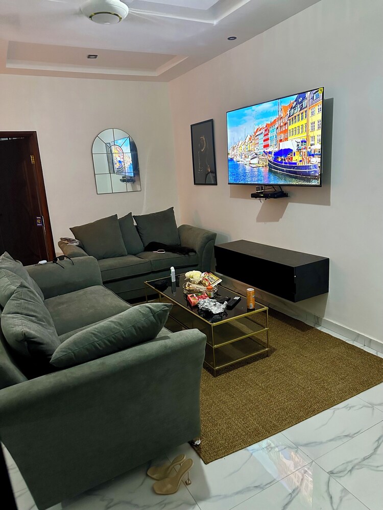 Apartment, 2 Bedrooms, Smoking, Balcony photo 1