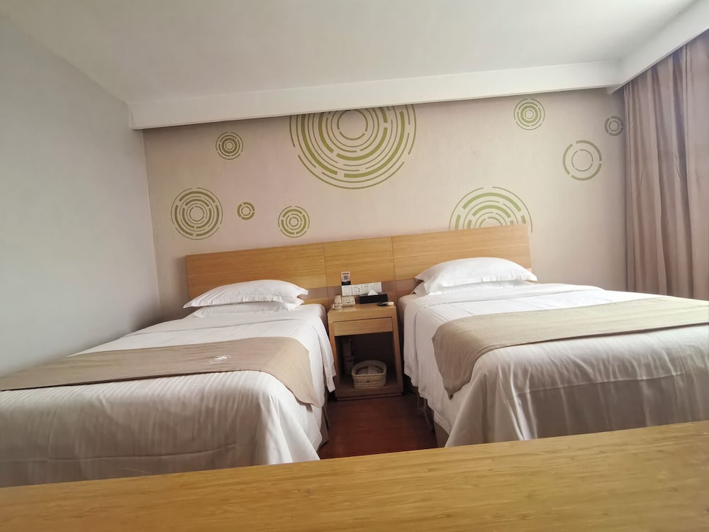 Comfort Double Room, Multiple Beds, Non Smoking, Courtyard View