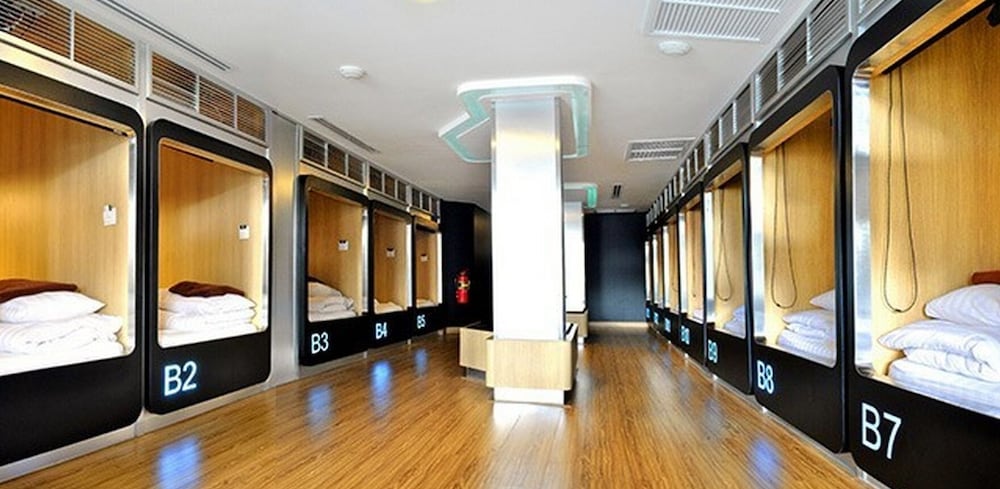 Private Capsule Female Dormitory photo 1