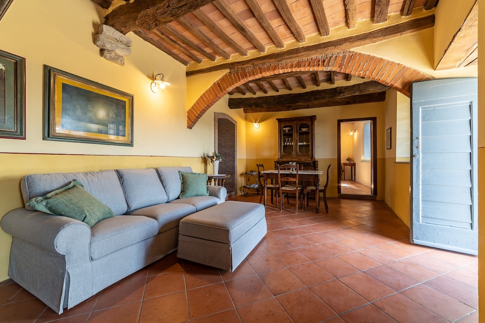 Signature Apartment, 2 Bedrooms, Balcony, Vineyard View