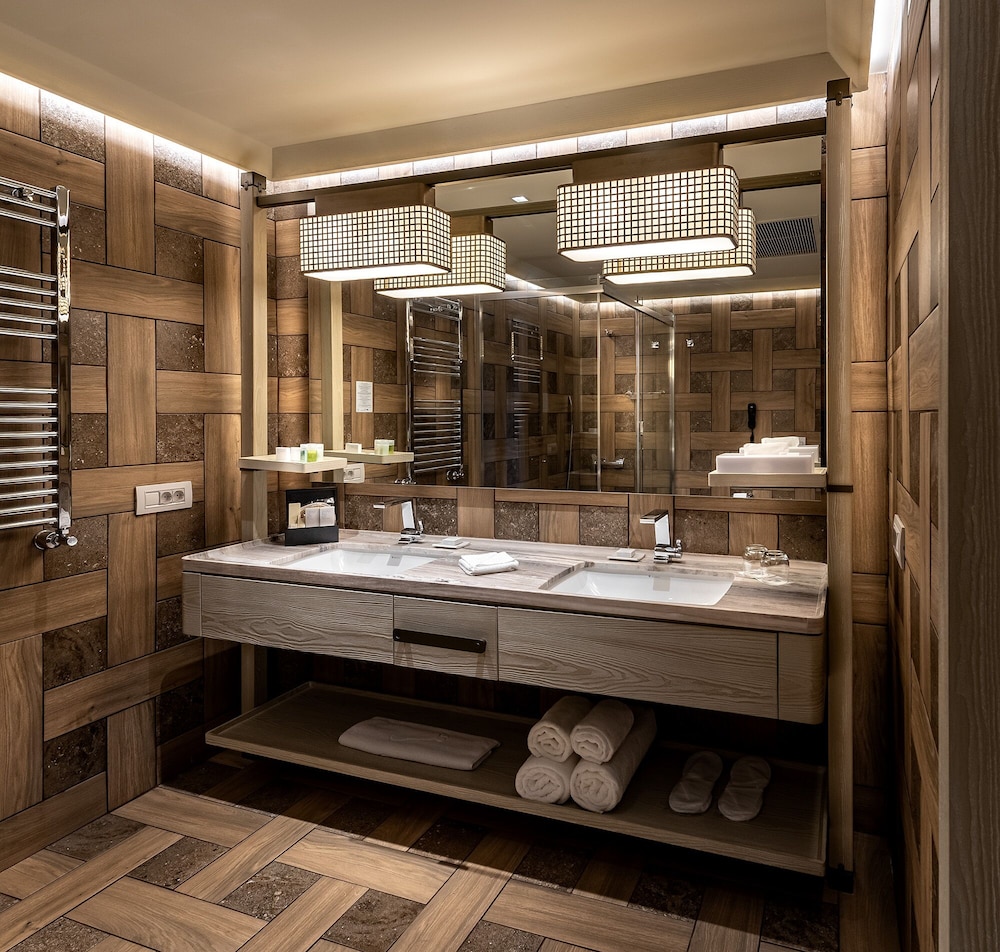 King Suite photo 2