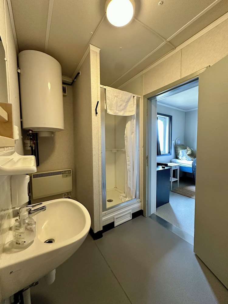 Classic Single Room, Private Bathroom photo 3