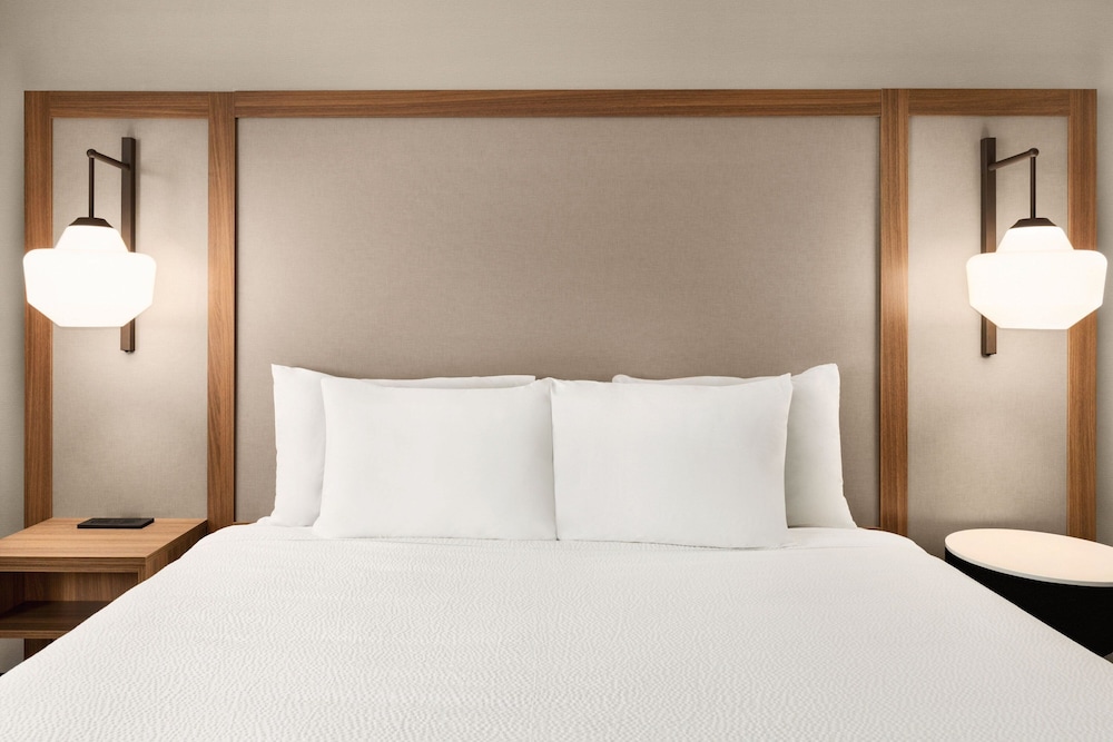 Room, 2 Queen Beds (Hearing Accessible) - Photo 2
