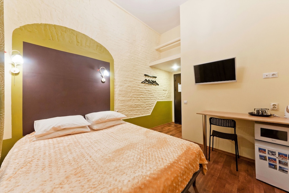 Standard Double Room, Jetted Tub