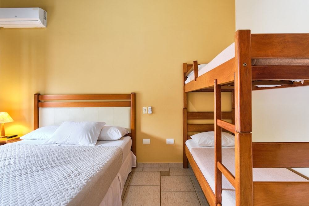 Economy Quadruple Room photo 1
