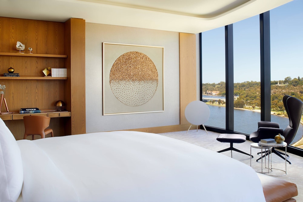 The Ritz-Carlton Suite, Elizabeth Quay River View, 1 King Bed