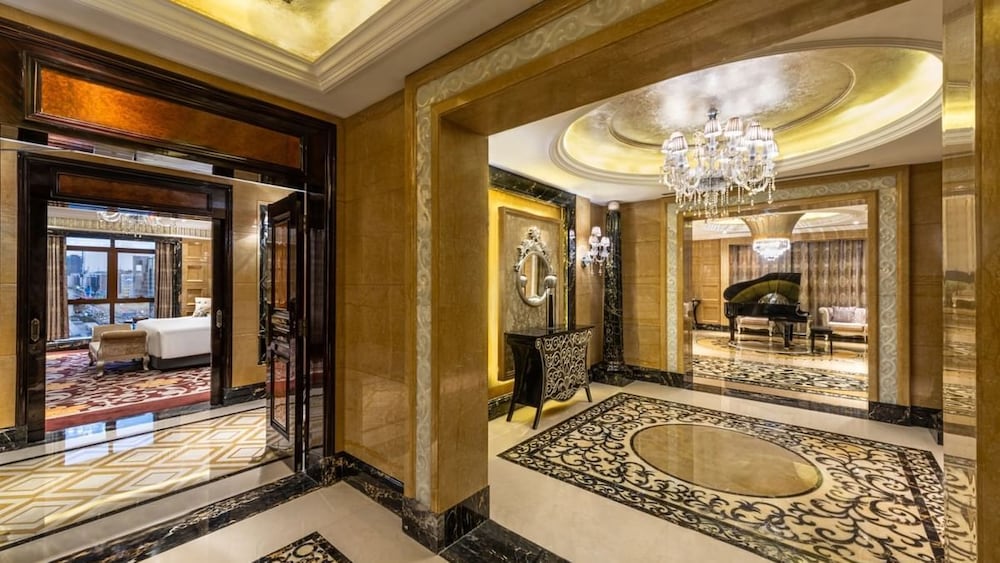 Royal Suite - Photo 6