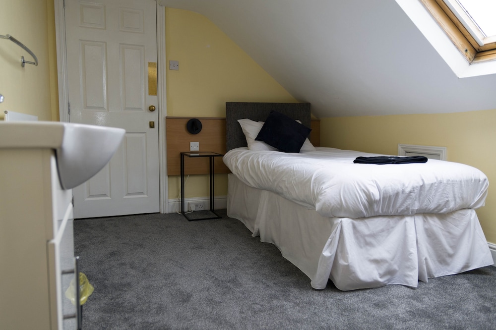 Single Room photo 2