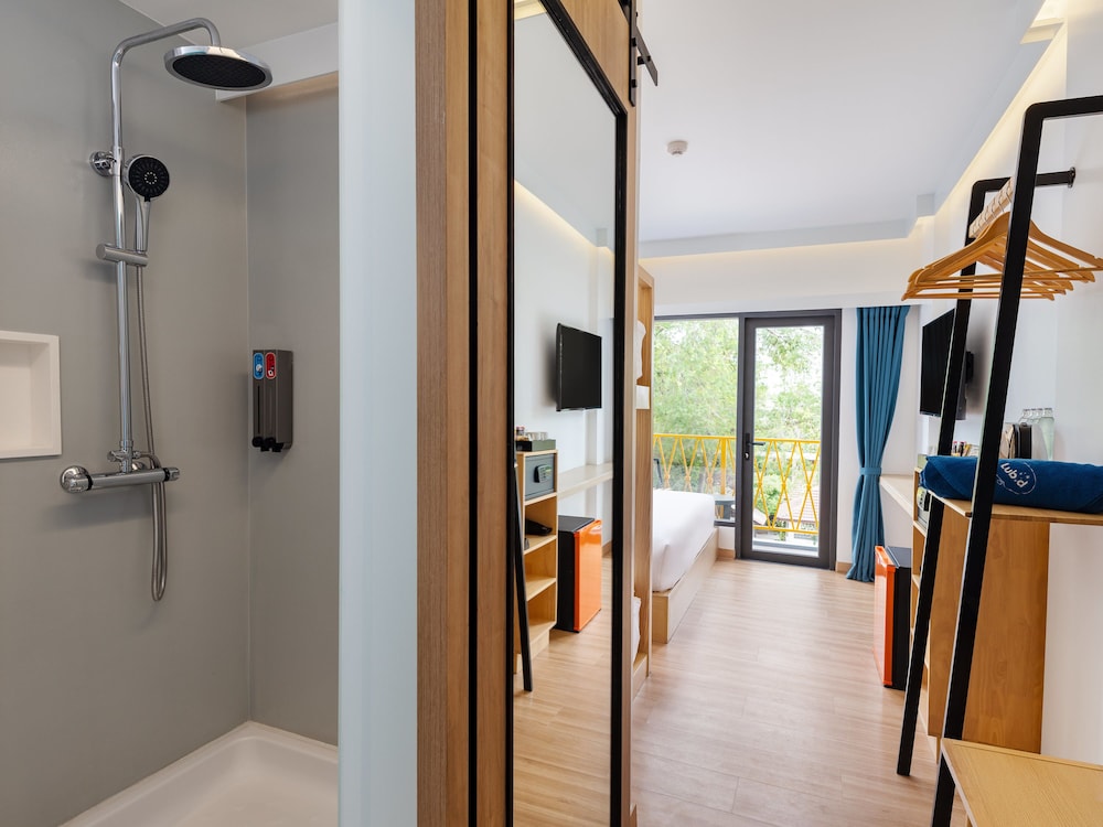 Quadruple Room - Photo 9
