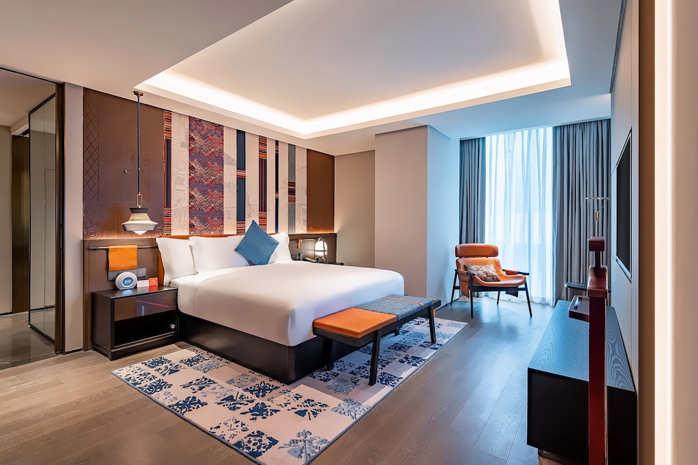 1 Bedroom Suite - Photo 6