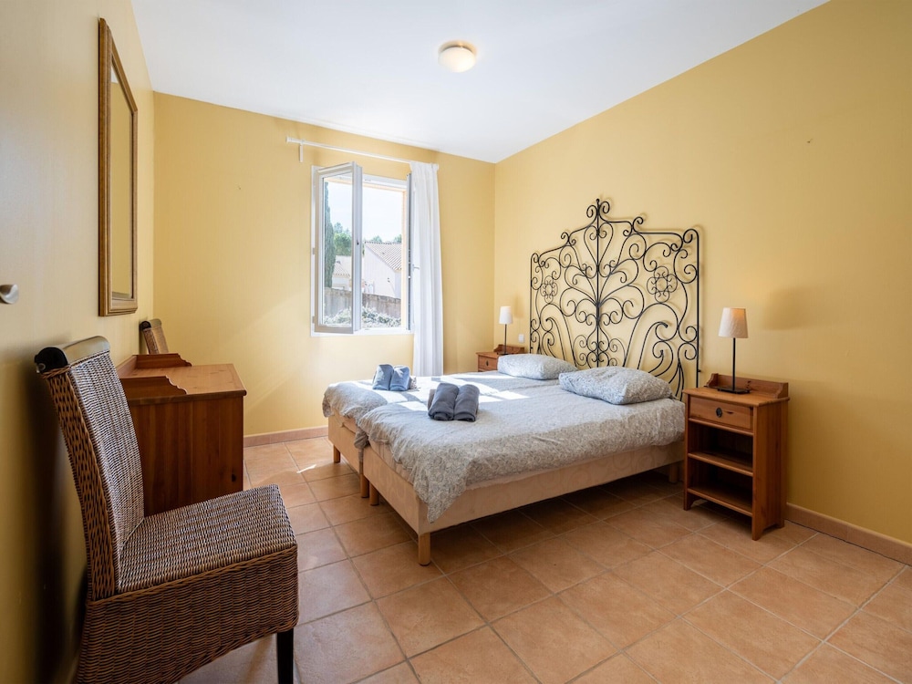 Villa photo 2
