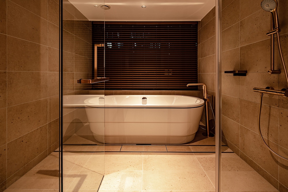 Twin Room, Non Smoking (Story) - Photo 15