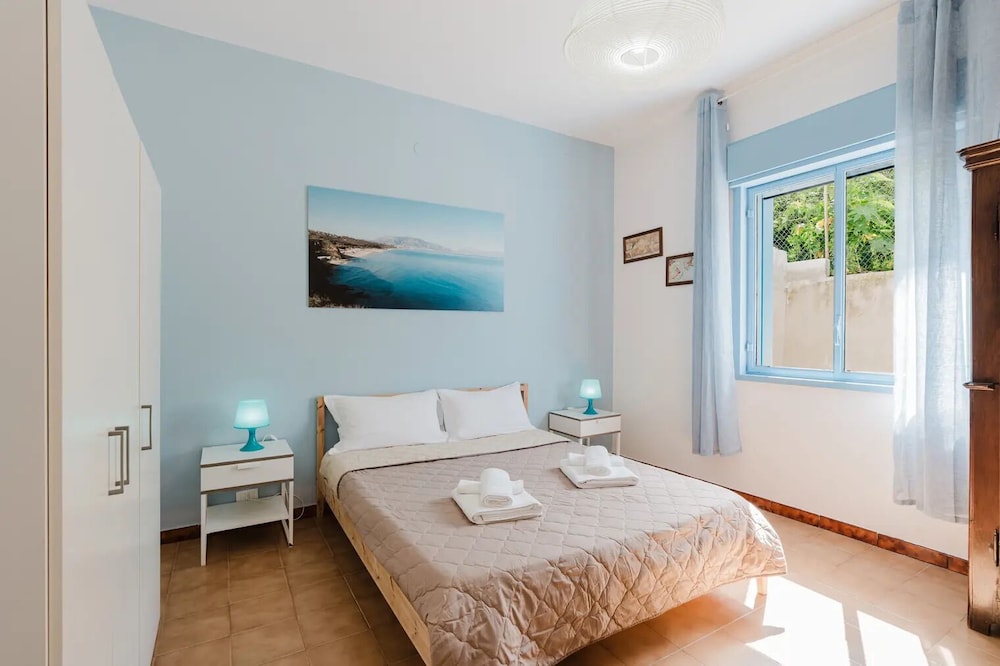 Pietra Marina vista mare parziale