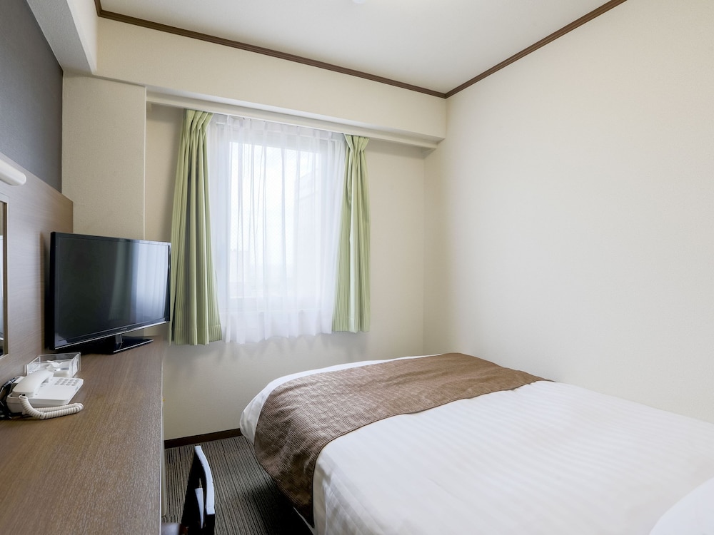 Semi-Double , Non Smoking (12.5 sqm, 140cm Size Bed, for 1-2 People) - Photo 4