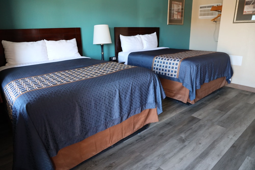Room, 2 Queen Beds, Non Smoking