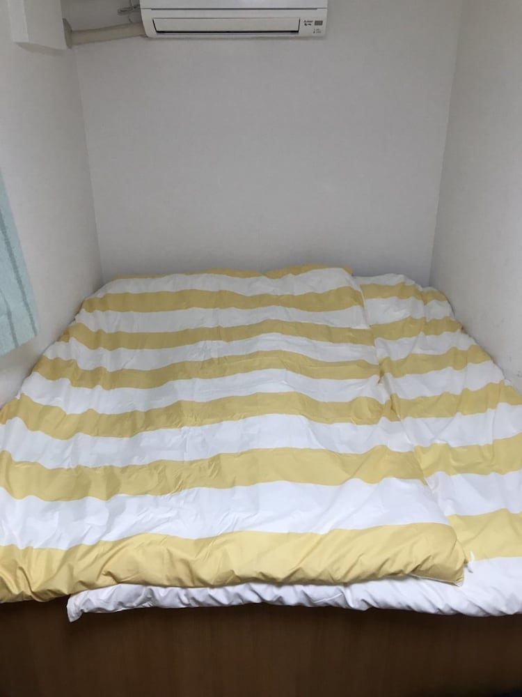Economy Twin Room photo 3