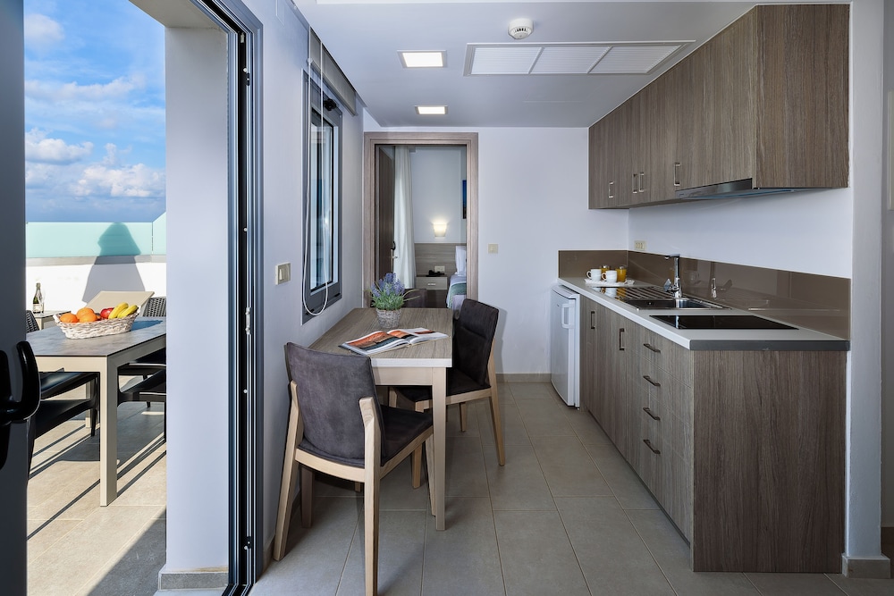 Exclusive Apartment, Private Pool - Photo 6