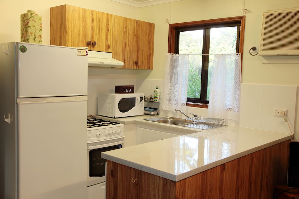 Standard Suite, 1 Bedroom, Non Smoking, Kitchen (Blue Cottage) photo 2