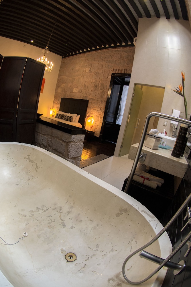 Master Suite - Photo 10