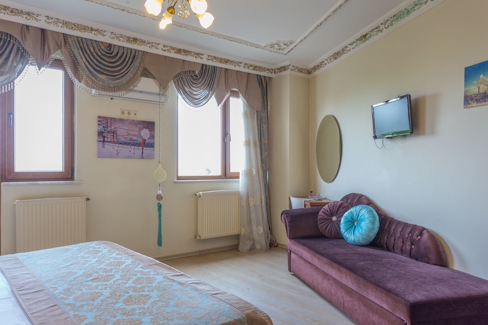 Family Room with Balcony and Sea View photo 1