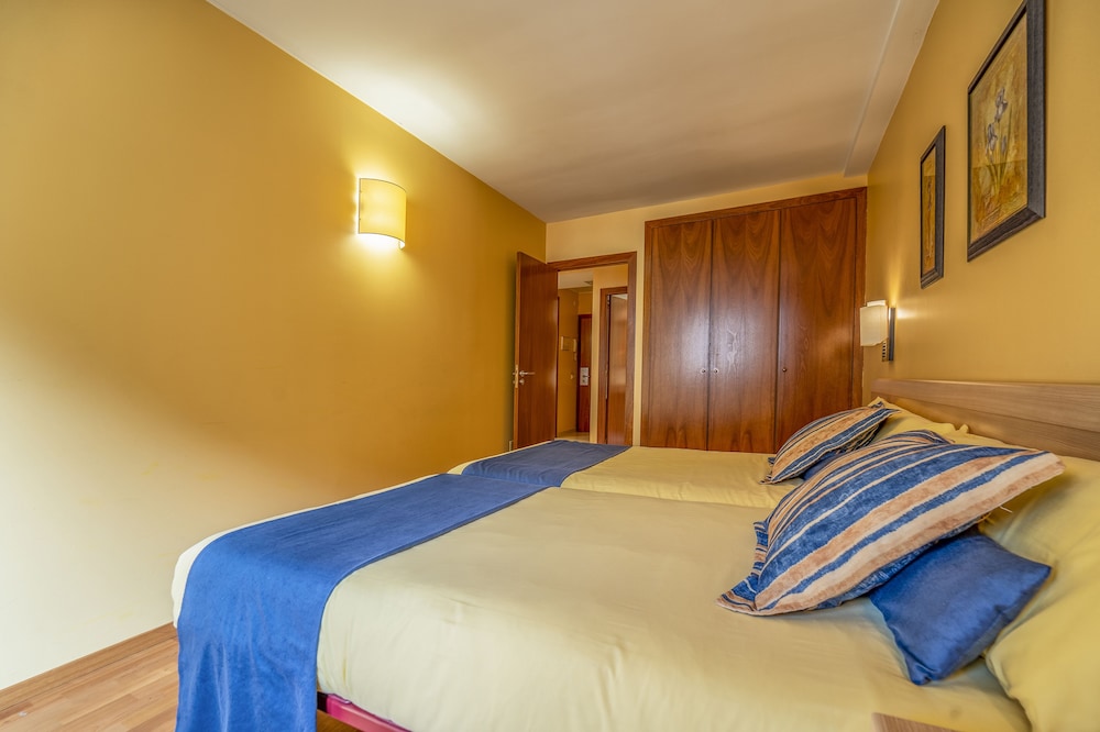 Family Apartment, 1 Bedroom photo 2