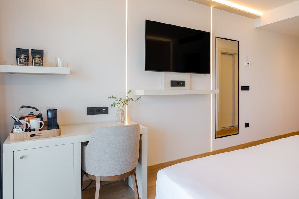 The Level Premium Room Sea View Adults Only - Photo 3