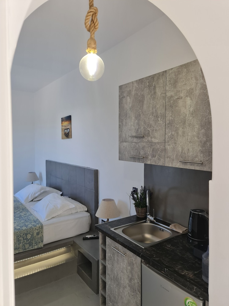 Superior Double Room, 1 King Bed, Sea View photo 3