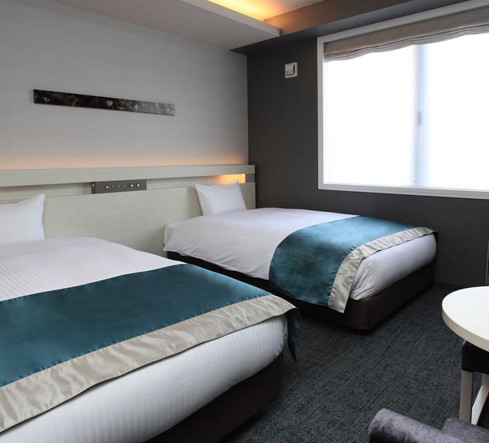 Deluxe Twin Room, Non Smoking - Photo 1