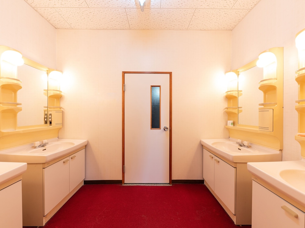 Japanese Room with Shared Washroom - 10 pax, Non-Smoking - Photo 12