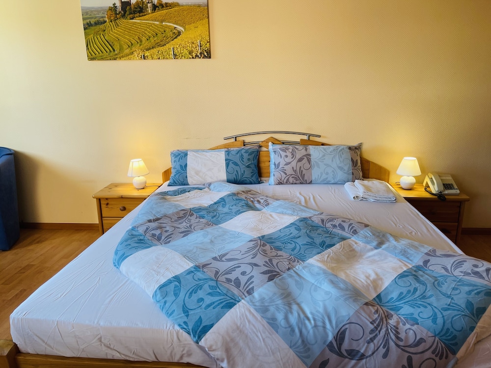 Basic Room photo 2