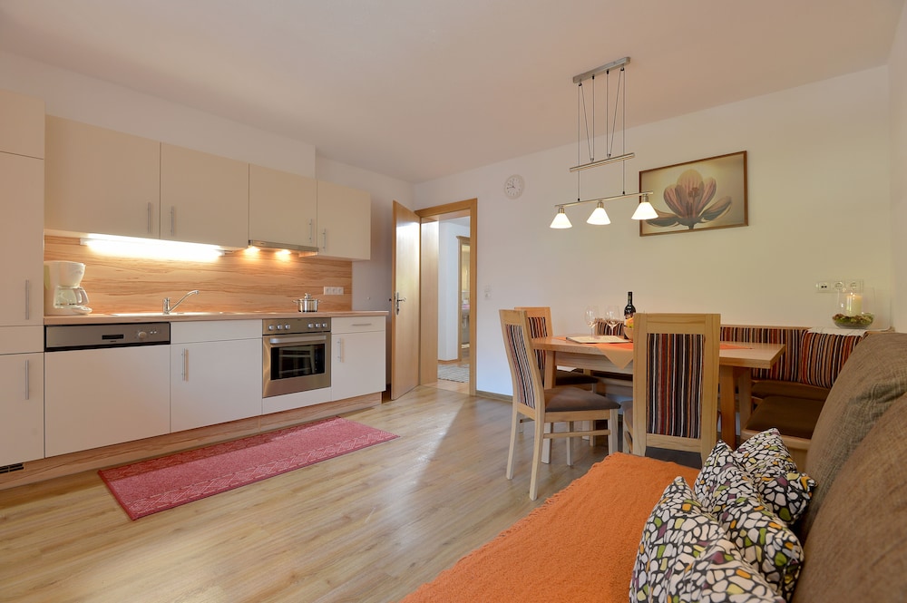 Apartment, Multiple Beds, Non Smoking (Alpenglühen) photo 1
