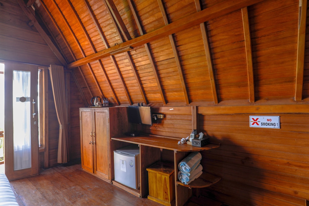 Deluxe Room - Photo 10