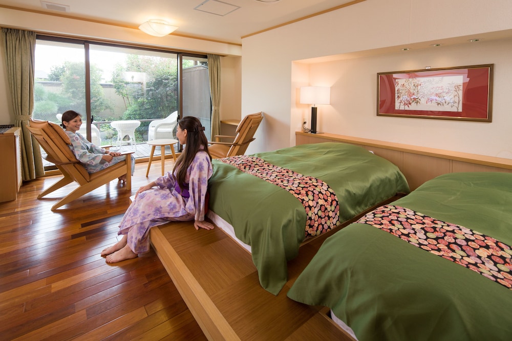 Special Japanese Western Style Room with Open Air Bath (Check in until 18:00) - Photo 2
