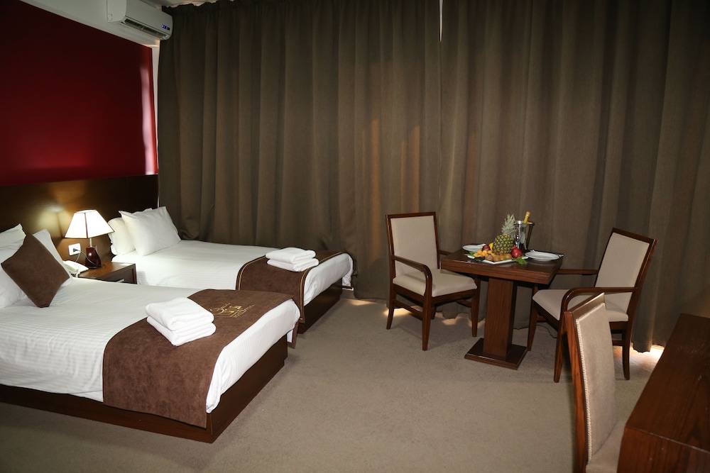 Suite, Multiple Beds, Non Smoking, City View photo 2