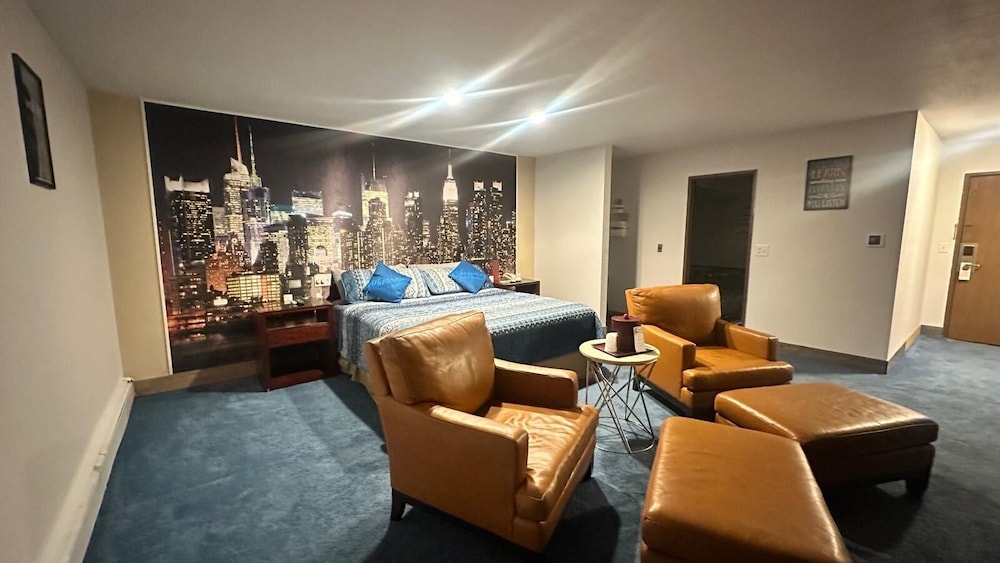 Deluxe Suite photo 1