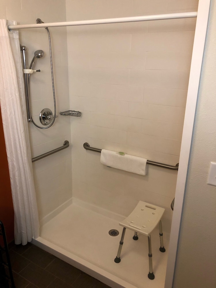 Room, 2 Queen Beds, Accessible, Non Smoking photo 3
