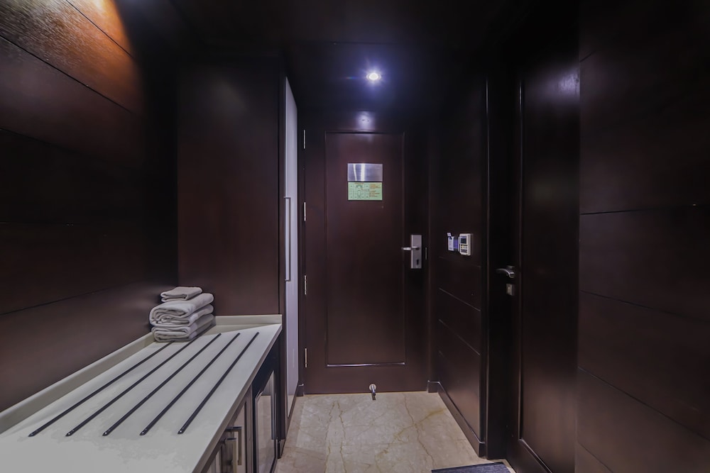 Premier Room - Photo 11