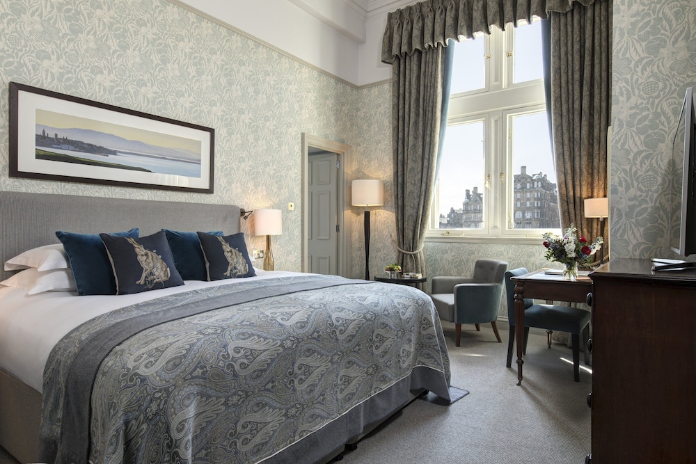 Suite (Balmoral) photo 1