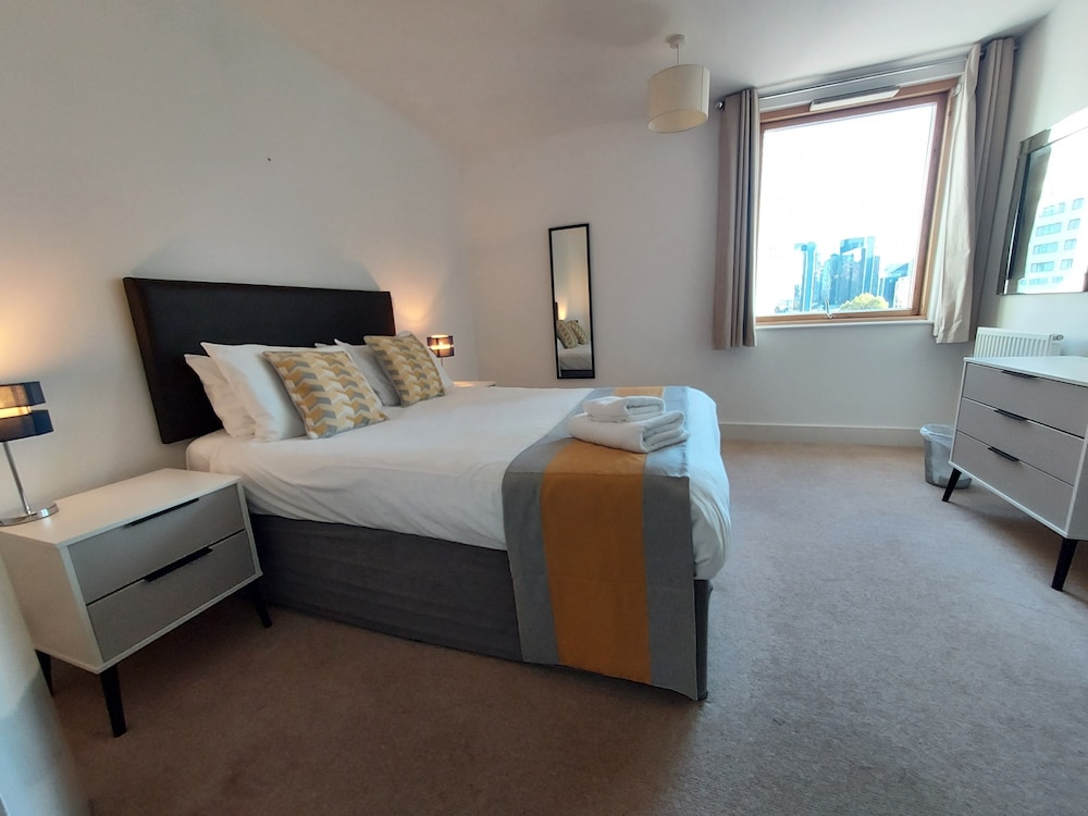 Premium Apartment, 2 Bedrooms, Balcony (1104)