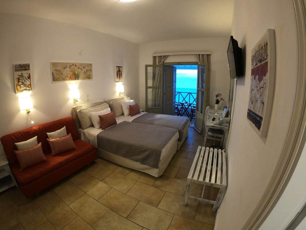 Family Room - Photo 7